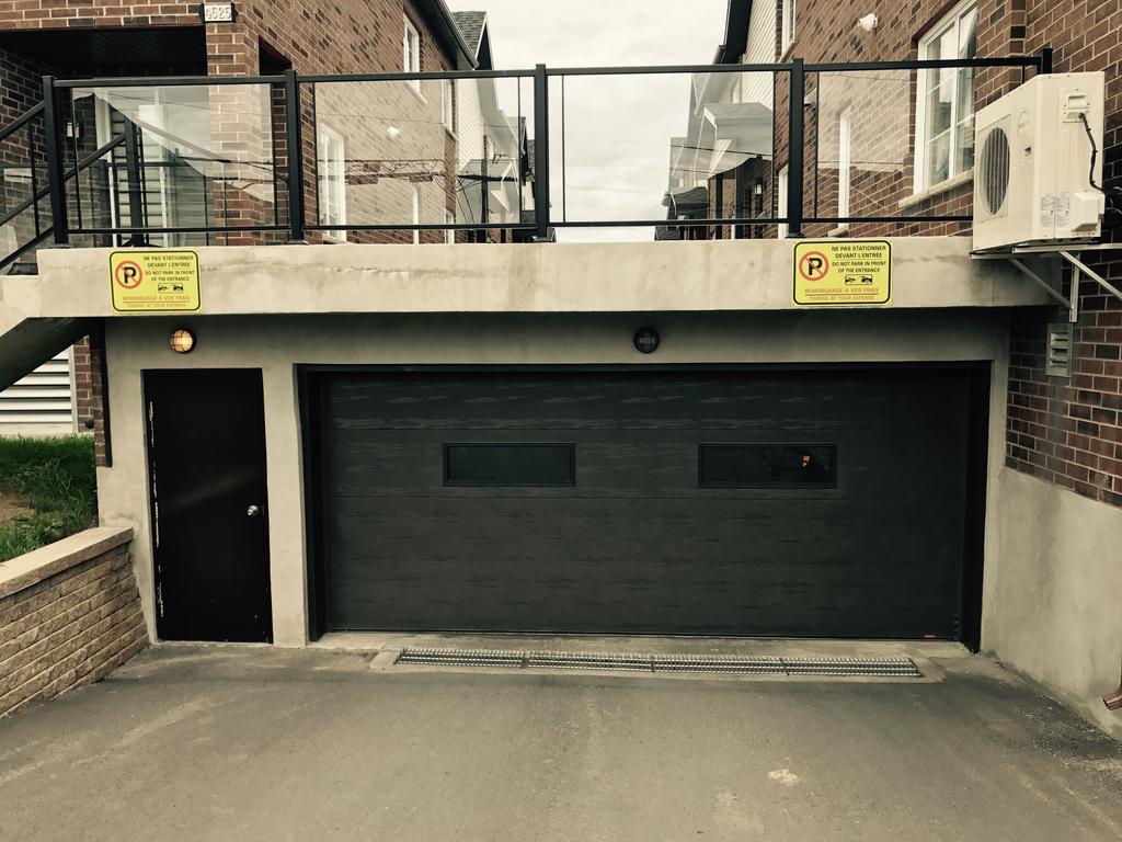 Luxury Two Story Villa Unit D Laval Exterior photo