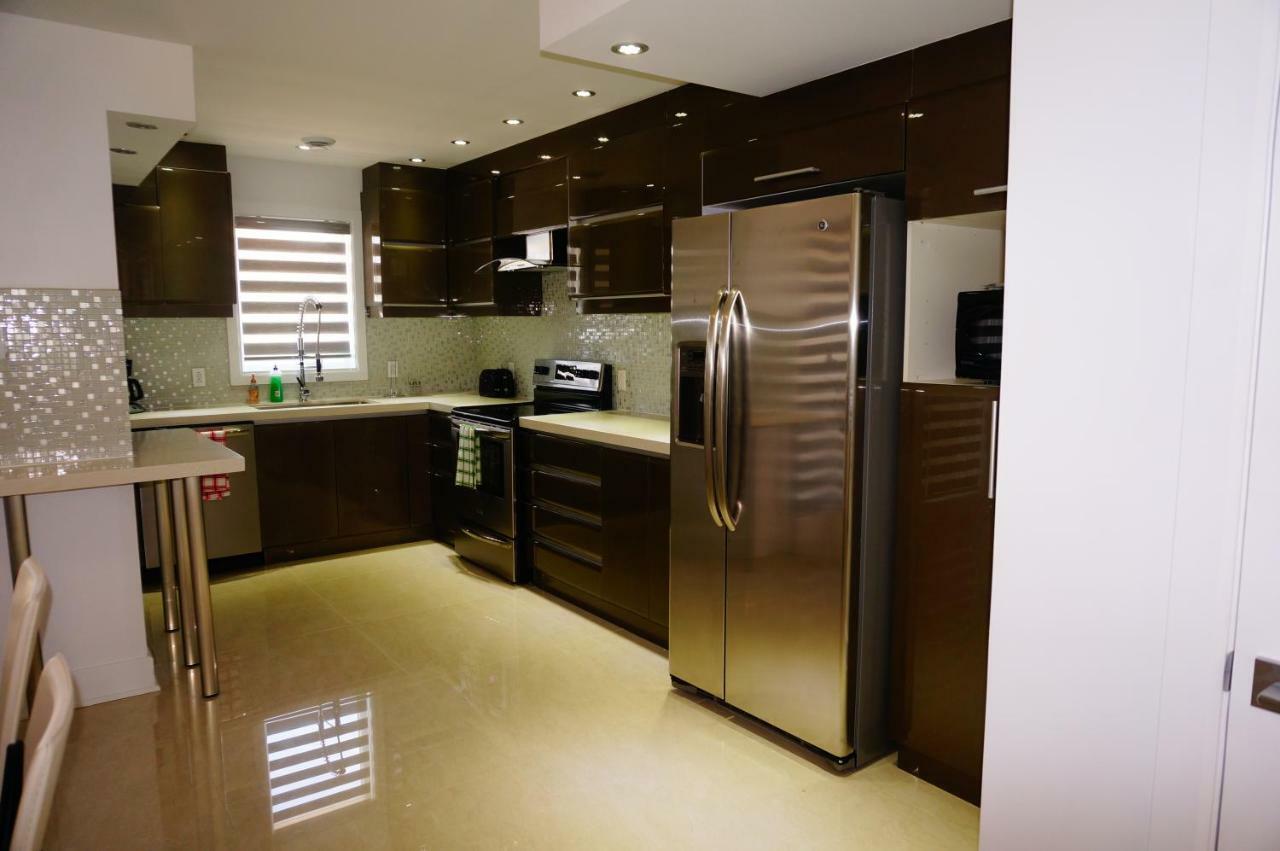 Luxury Two Story Villa Unit D Laval Exterior photo